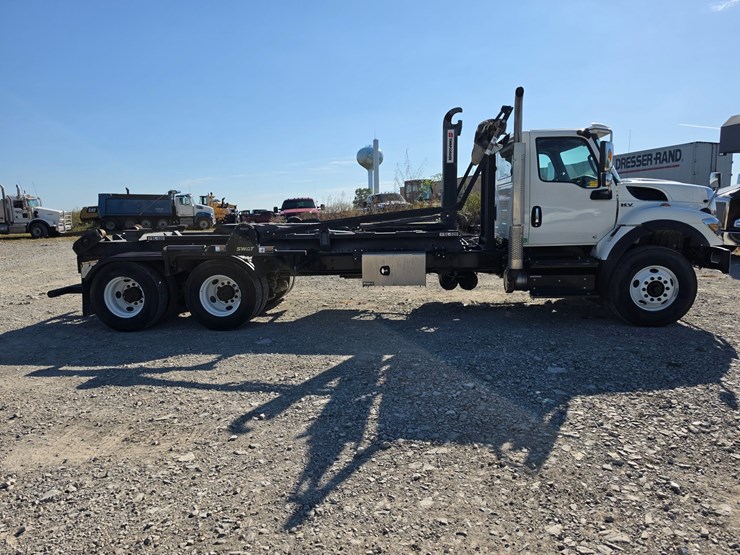 #25286-•-2021-international-hv607-truck-image-24