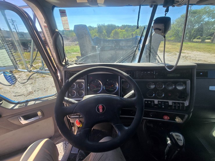 2008-kenworth-t800-image-62