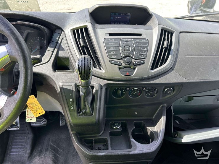 2016-ford-transit-image-22