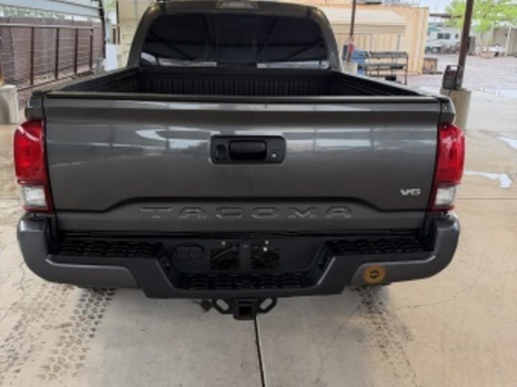 2019-toyota-tacoma-image-8