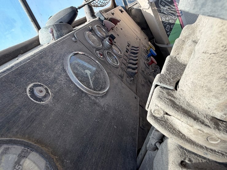 #2532-•-kenworth-w928-tandem-axle-dump-truck-image-55
