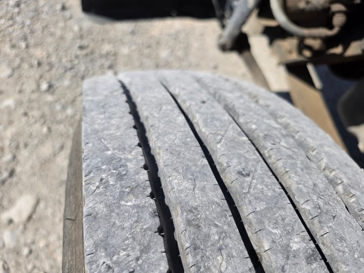 2018-kenworth-t800-image-38