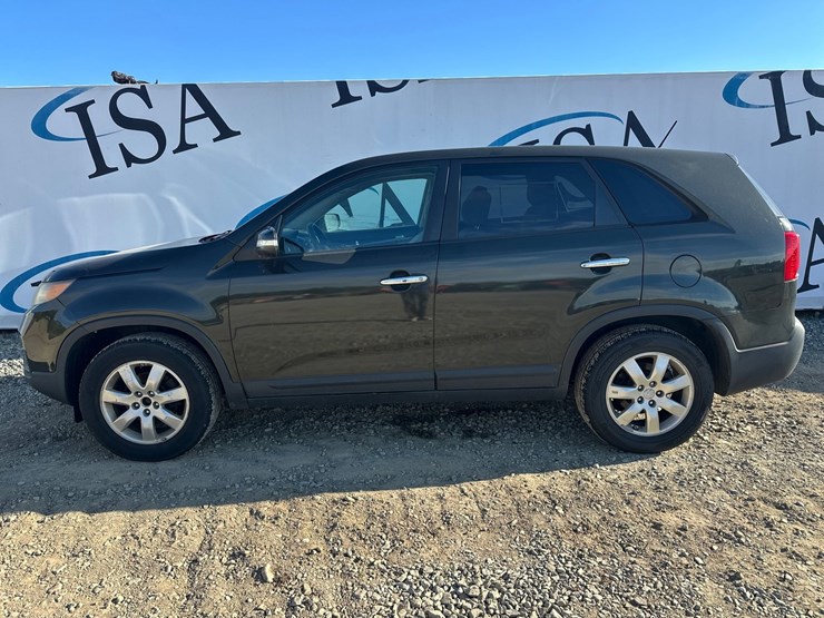 2011-kia-sorento-image-2