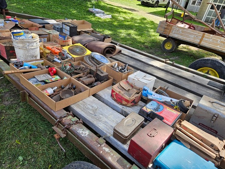 #8000-•-live-on-the-ground-only-items-image-6