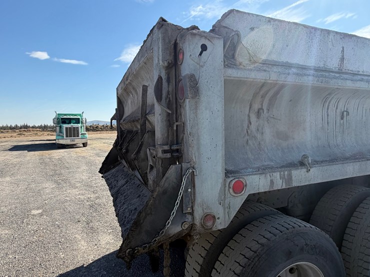 #2532-•-kenworth-w928-tandem-axle-dump-truck-image-28