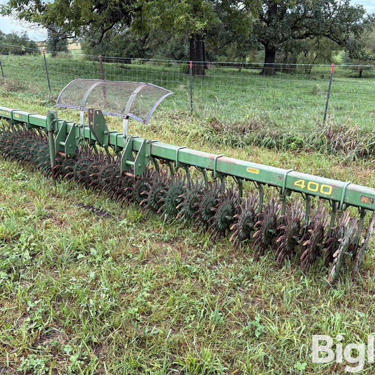 JOHN DEERE 400