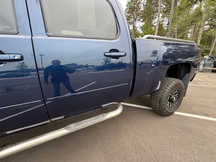 2009-chevrolet-2500-image-14