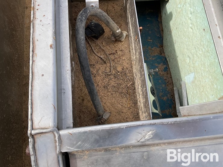 hog-water-troughs-image-10