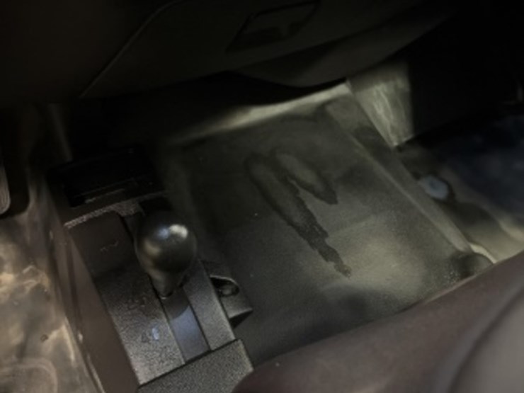 2016-chevrolet-silverado-3500hd-image-22