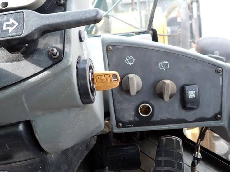 2011-caterpillar-930h-image-21