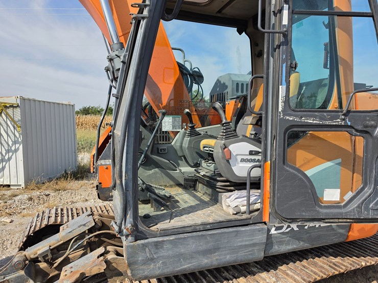 doosan-dx140-lcr-image-52