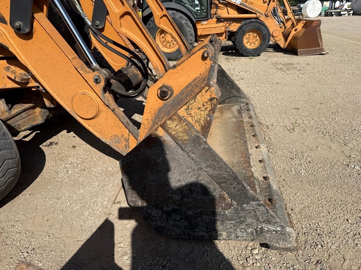 #2483-•-2009-case-570mxt-series-3-skip-loader-image-10