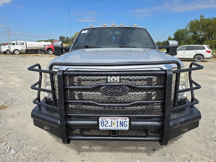 2015-ford-f350-image-27