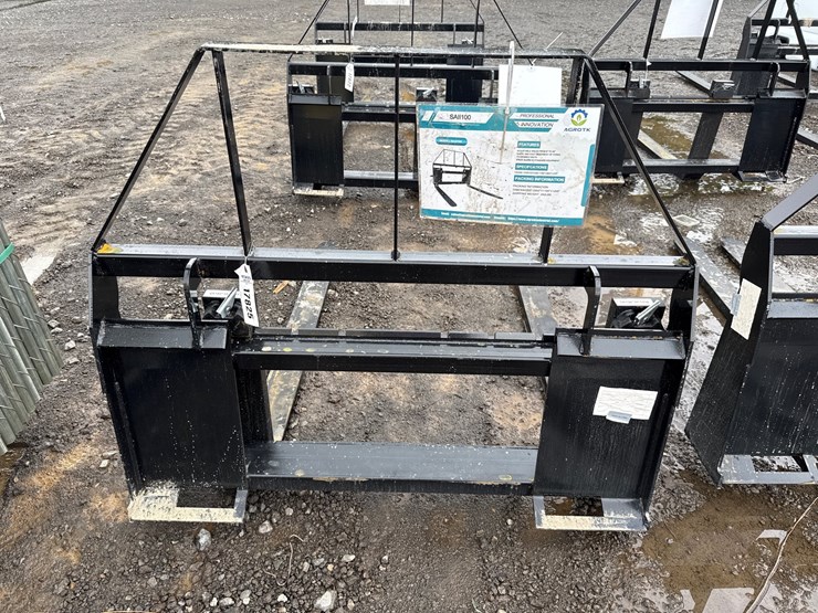#6011-•-48"-skid-steer-pallet-forks-image-2