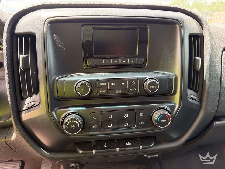 2015-chevrolet-silverado-1500-image-10