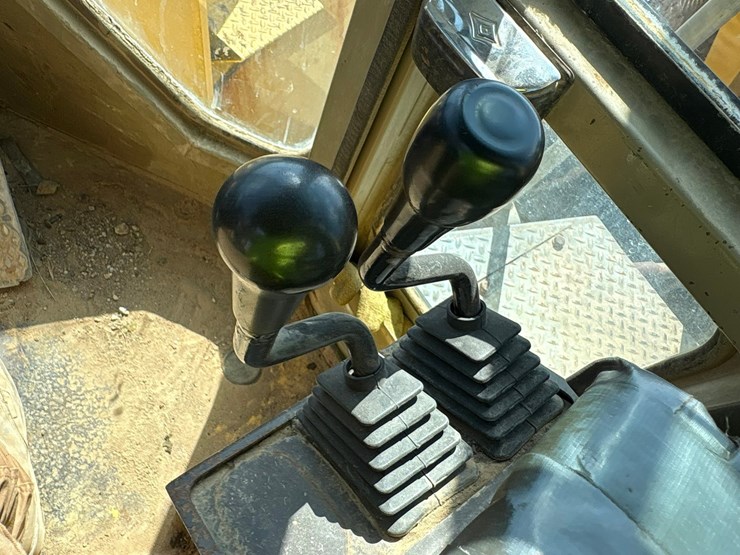 komatsu-wa500-1le-image-97
