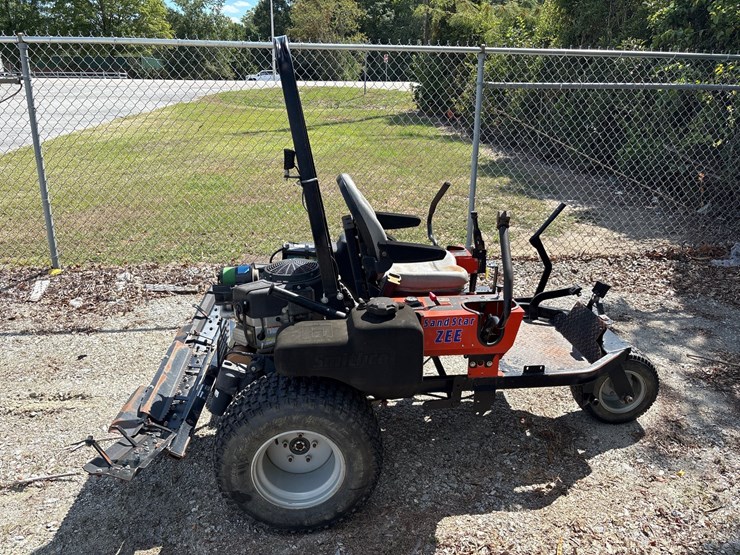 #1093-•-2017-smithco-sand-star-z-zero-turn-bunker-rake-188-image-5