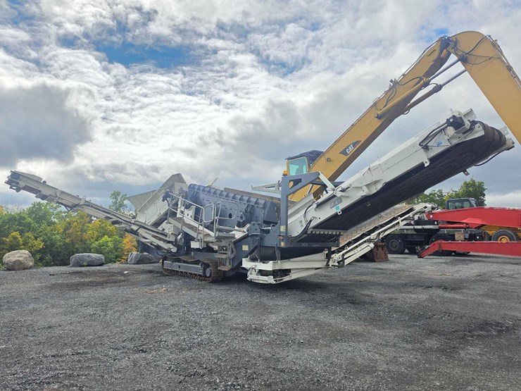 2018-caterpillar-c4.4-image-1