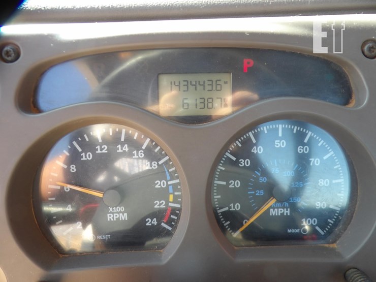 2003-mack-ch600-image-25