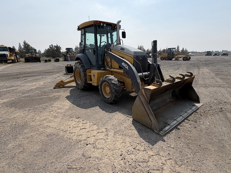 2016-deere-410l-image-3