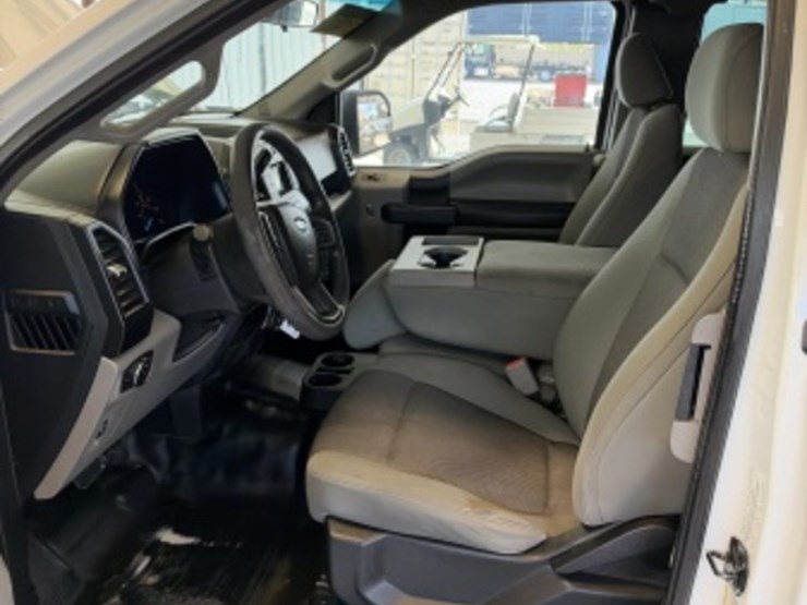 2017-ford-f150-image-23