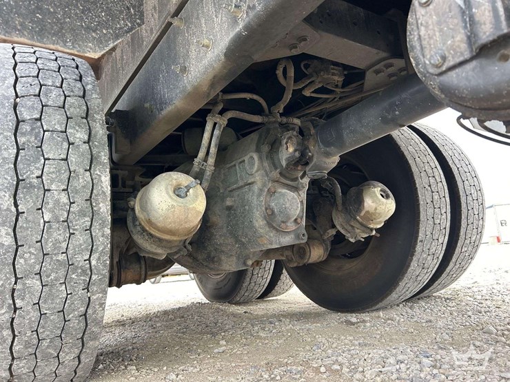 2022-kenworth-t880-image-42