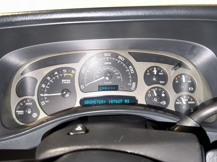2003-chevrolet-silverado-p/u-image-18