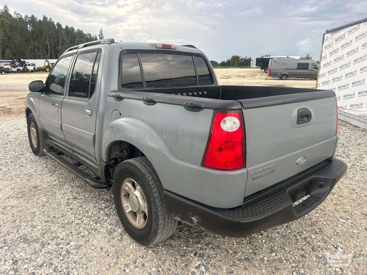 2003-ford-explorer-image-4