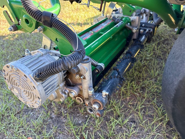 john-deere-8000a-image-9