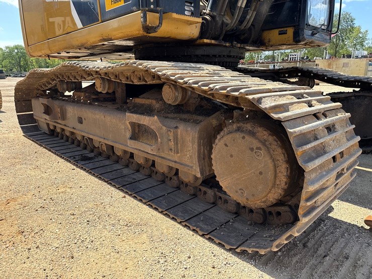 2012-caterpillar-c13-image-99