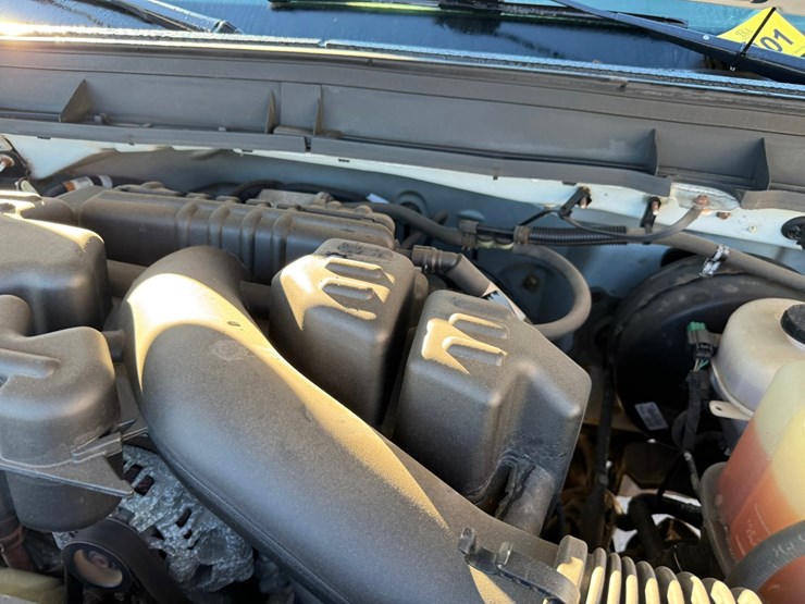 2015-ford-f350-image-47