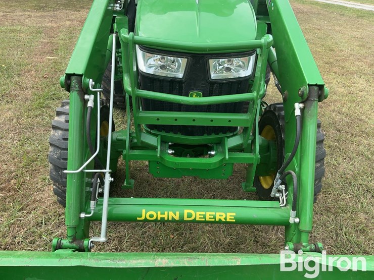 2022-john-deere-4044r-image-17