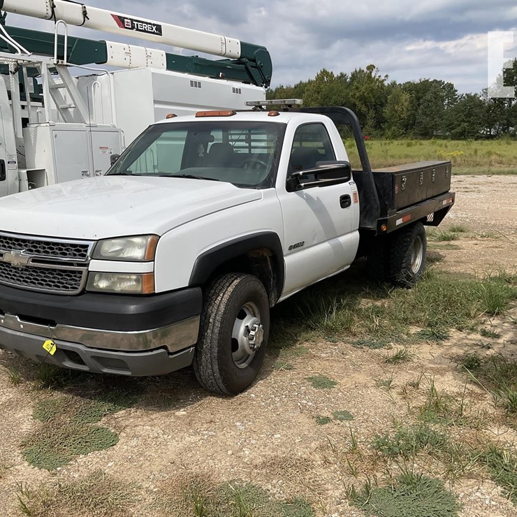 2005 CHEVROLET 3500