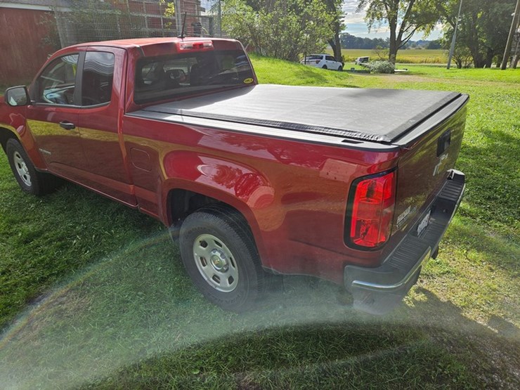2016-chevrolet-colorado-image-35