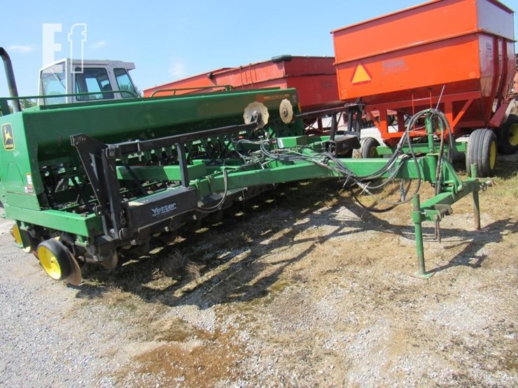1996-john-deere-750-image-1