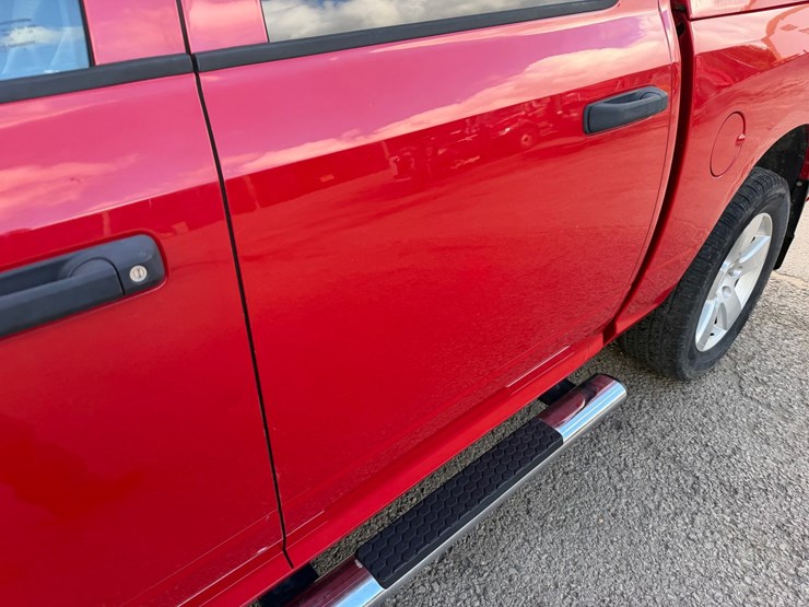 2012-dodge-1500-image-13