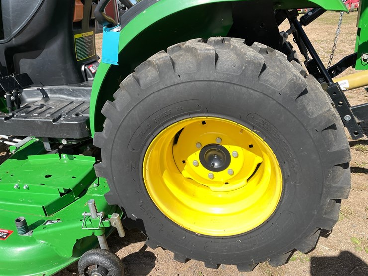 2025-john-deere-2025r-image-7