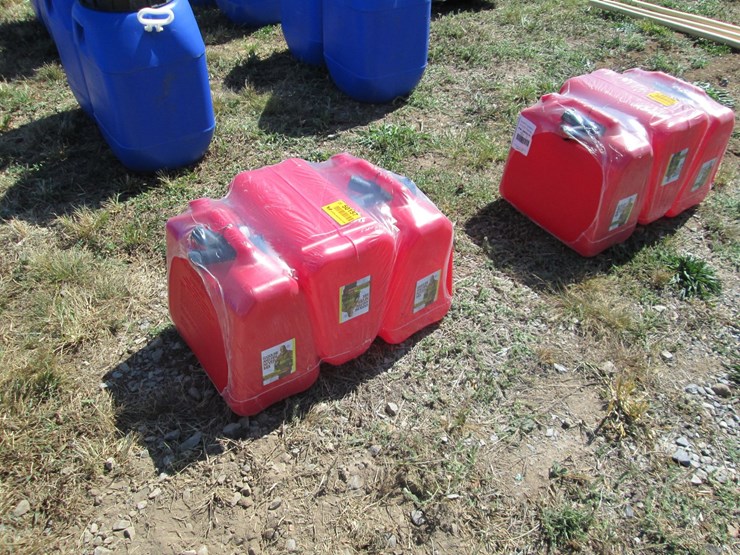 #50157-•-lot-of-(3)-unused-5-gallon-gas-cans-inv#50157-image-1
