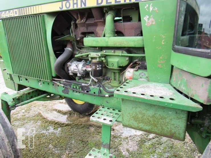 john-deere-4440-image-2