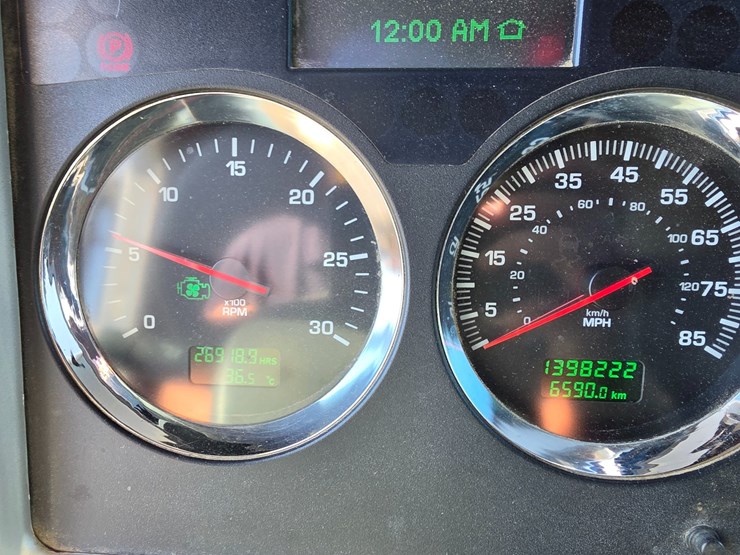 2018-kenworth-t800-image-78