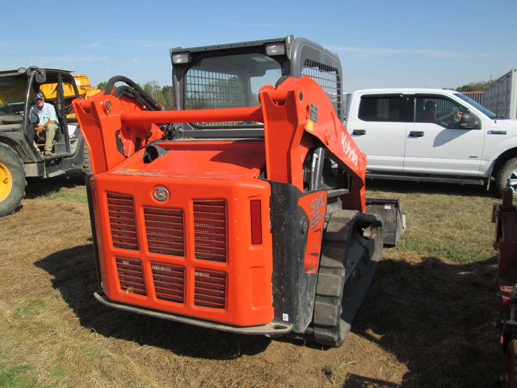 kubota-svl65-image-3