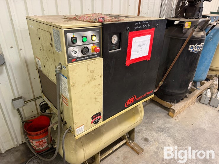 ingersoll-rand-up-6=15ctas-125w/d-air-compressor-image-3