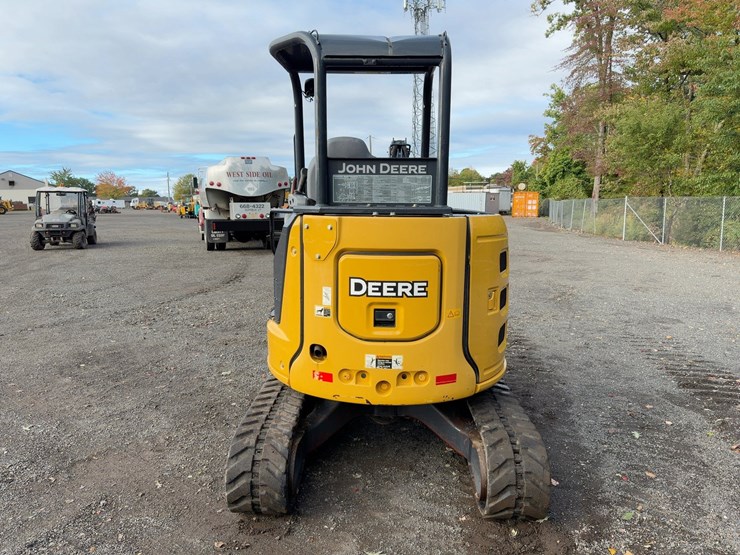 2020-deere-30g-image-4