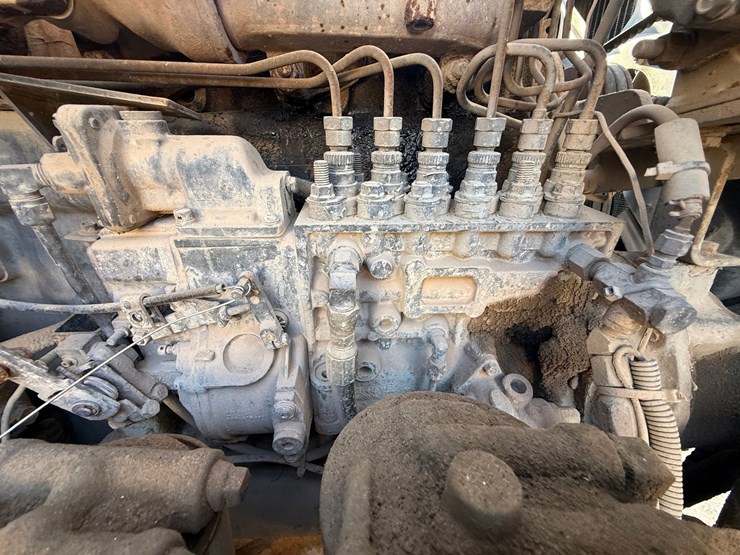 1992-mack-rb688s-image-25