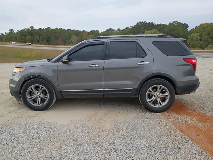 2013-ford-explorer-image-3