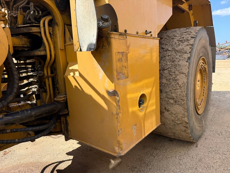 2017-caterpillar-988k-image-61