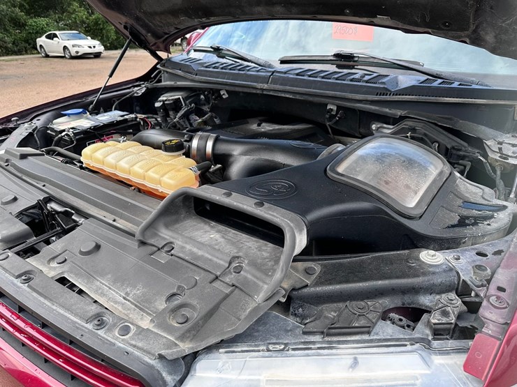 2019-ford-f150-lariat-image-28