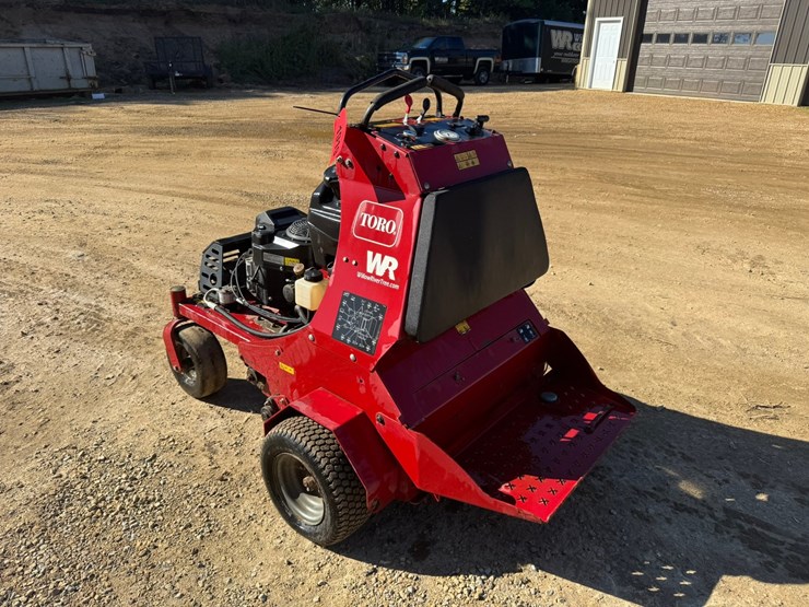 #1919-•-toro-39519-stand-on-aerator-image-3