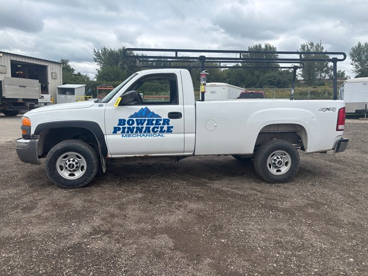 2006-gmc-2500-image-2