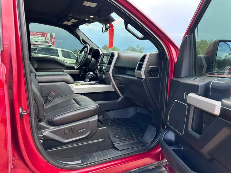 2019-ford-f150-lariat-image-17